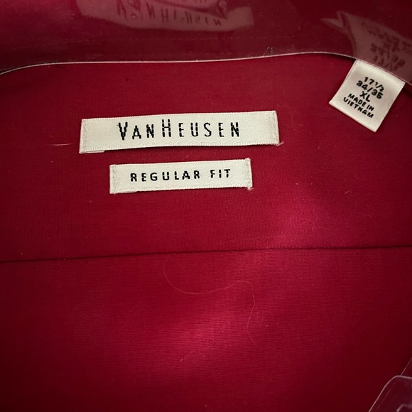 Dress shirt by Van Heusen - Picture 3 of 3